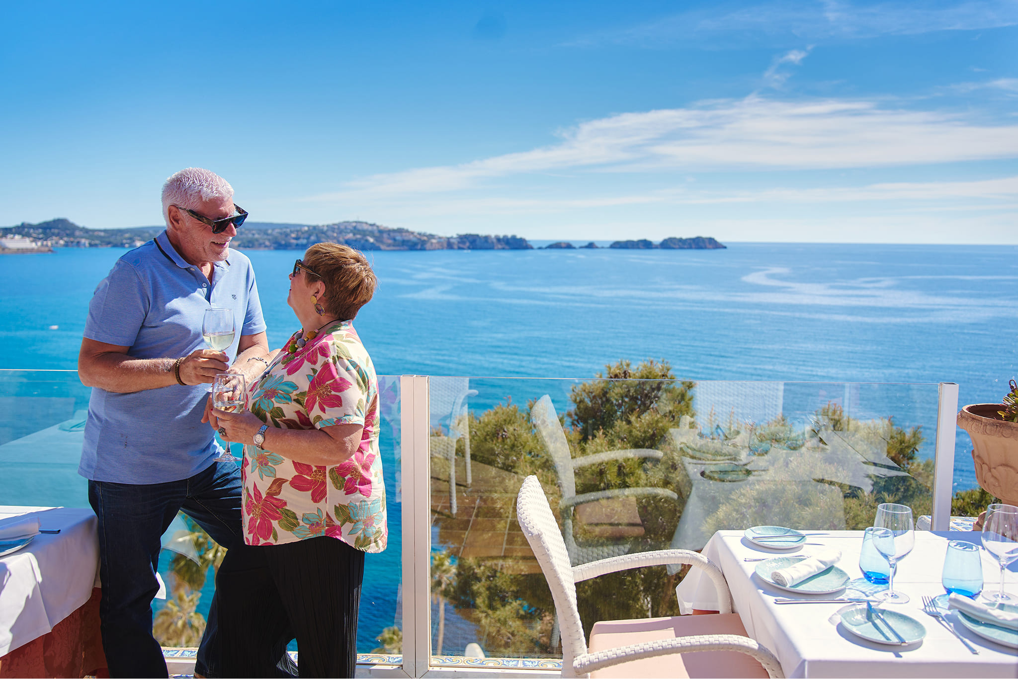 Bono regalo para restaurante en Peguera: comida para dos en la terraza de La Gritta con vistas al mar